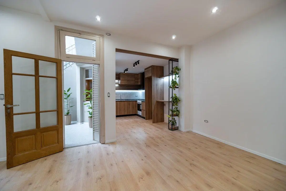 CASA DE PASILLO RECILADA EN VENTA 3 DOR/ PICHINCHA 3