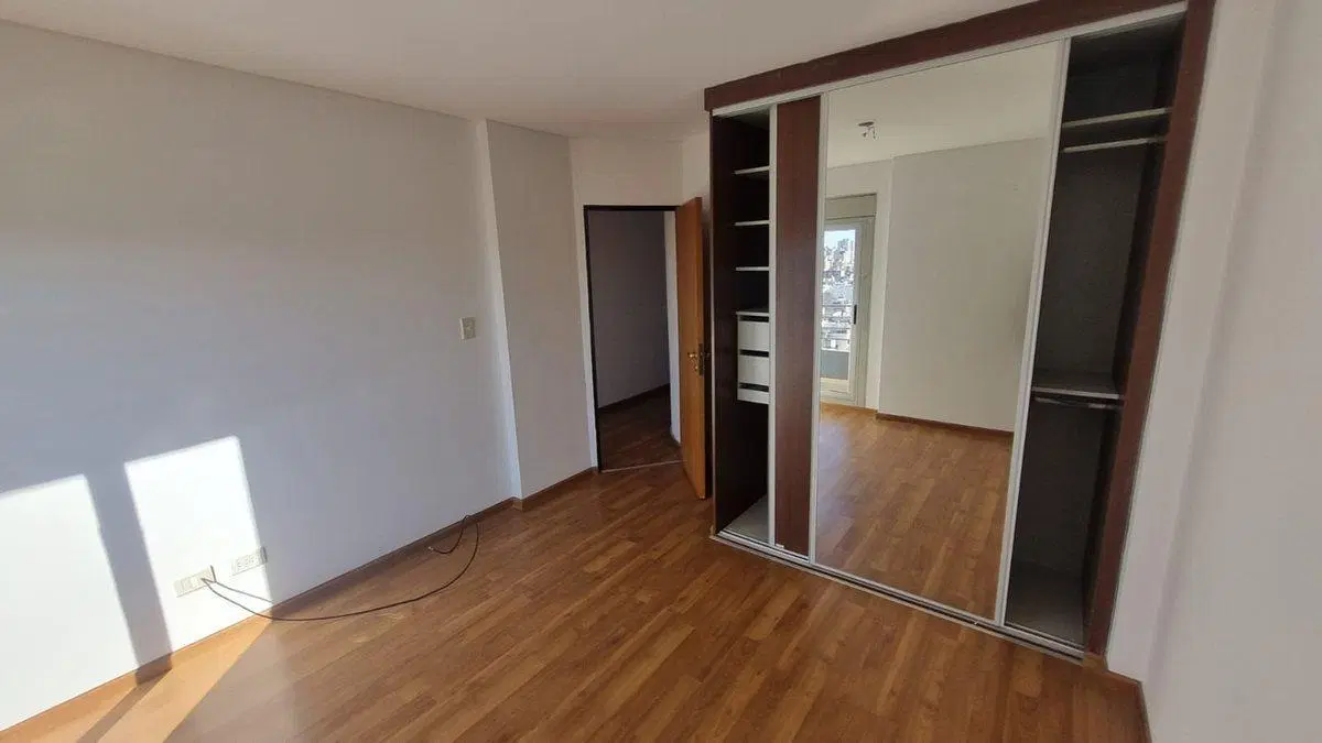 DEPARTAMENTO EN ALQUILER 2 DORMITORIOS ABASTO 2