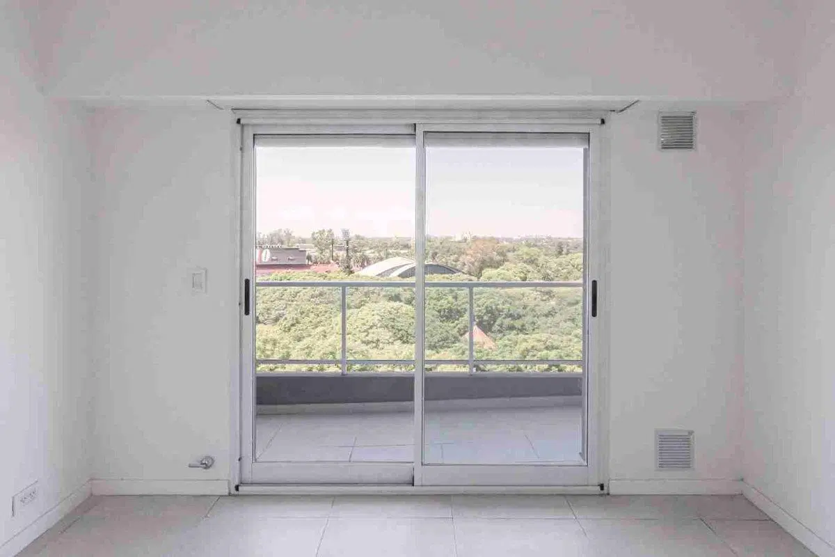EN VENTA DUPLEX DOS DORMITORIOS FRENTE AL PARQUE 3