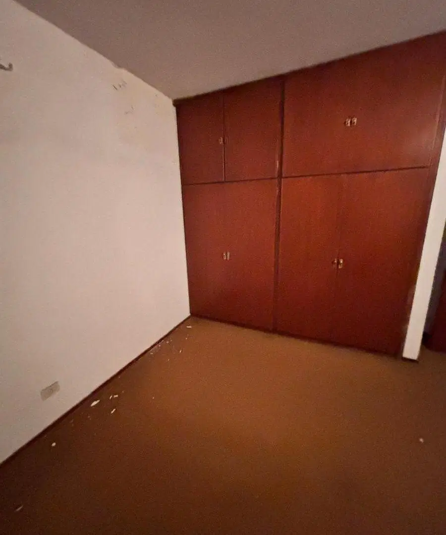 Venta casa 3 dormitorios c/cochera - Apta Credito 5