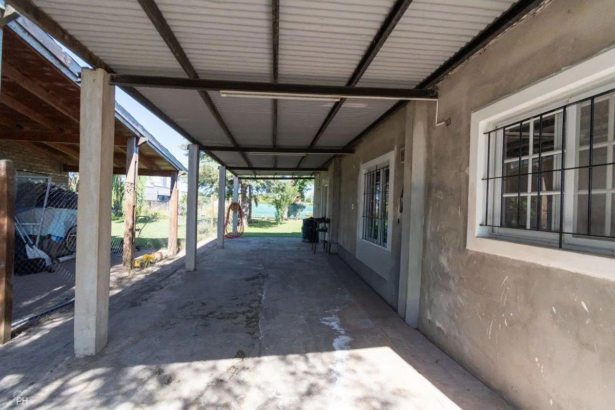VENTA CASA A TERMINAR - BARRIO LAS TARDES ROLDAN. 4