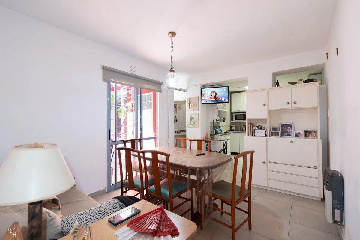 VENTA DEPTO DE PASILLO CON TERRAZA CENTRO RÍO 2