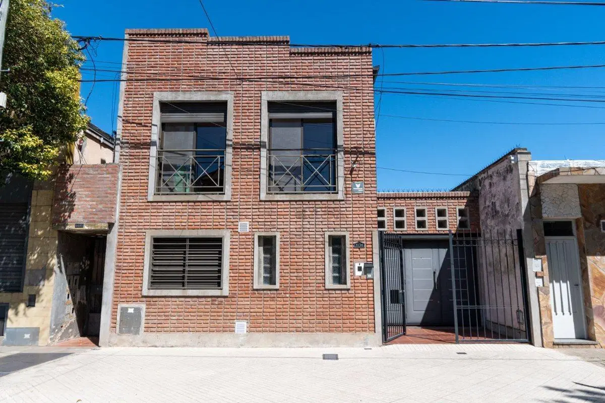 CASA EN VENTA TRES DORMITORIOS COCHERA SAN MARTIN 3