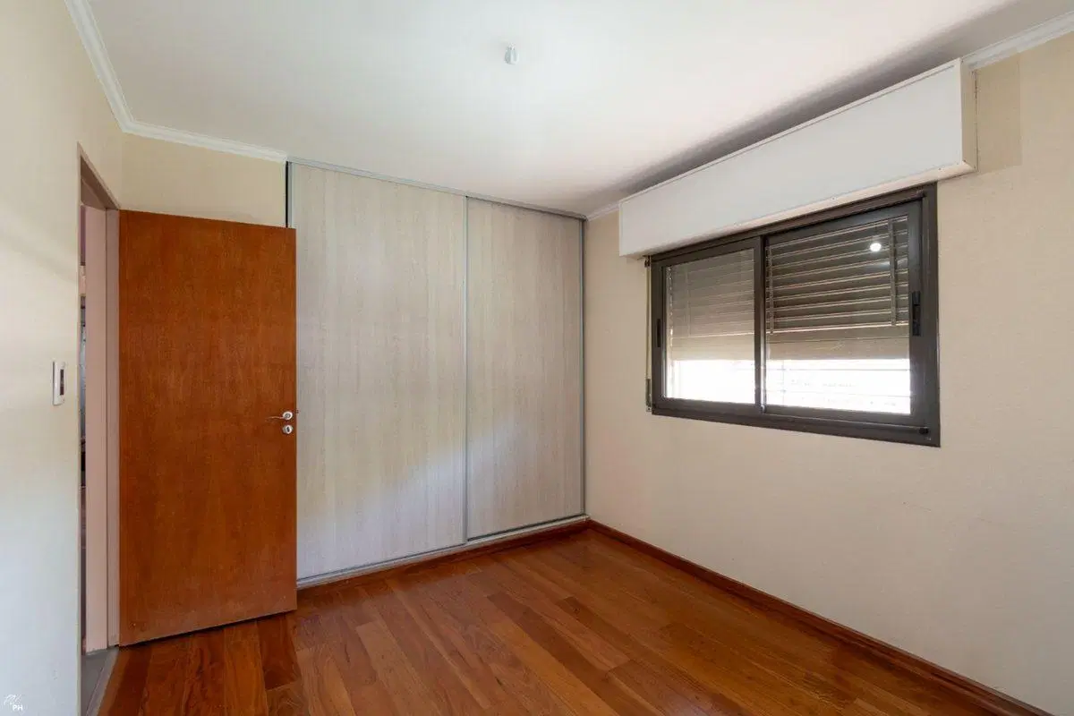 CASA EN VENTA TRES DORMITORIOS COCHERA SAN MARTIN 5