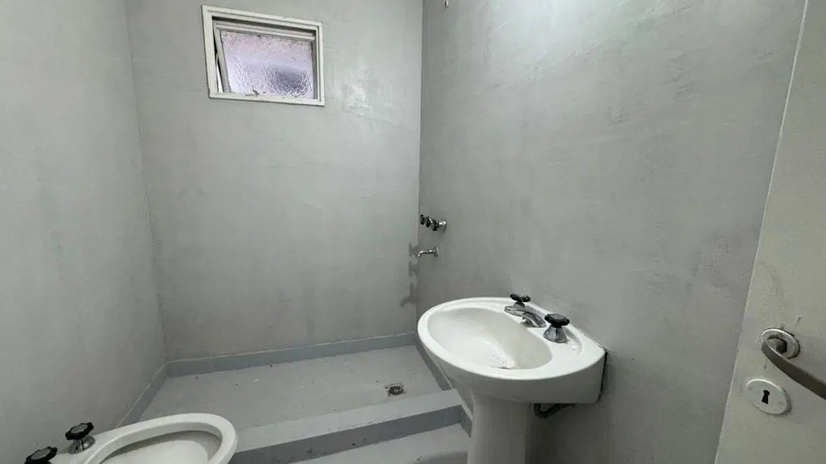 EN VENTA DEPARTAMENTO DOS DORMITORIOS ZONA CENTRO 3