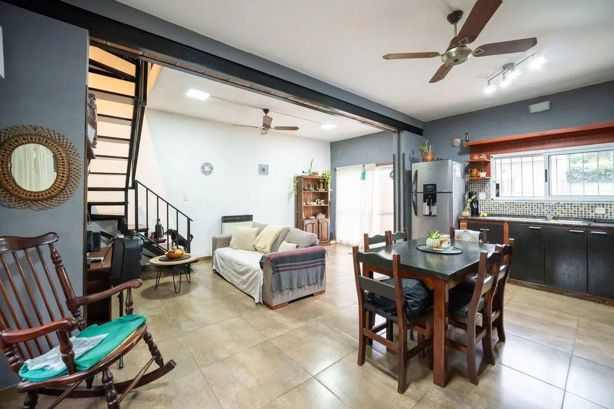 VENTA CASA BAIGORRIA 4 DORMITORIOS PARQUE Y PILETA 4