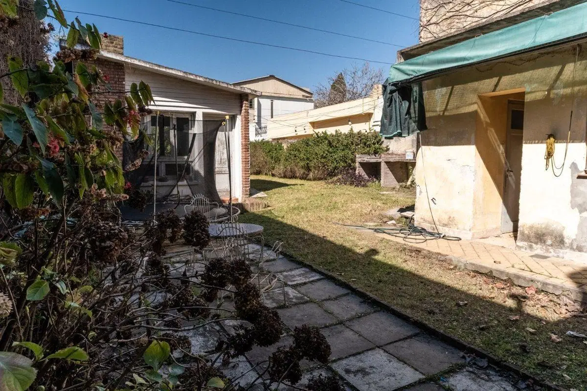 CASA A RECICLAR EN VENTA REP DE LA SEXTA 2