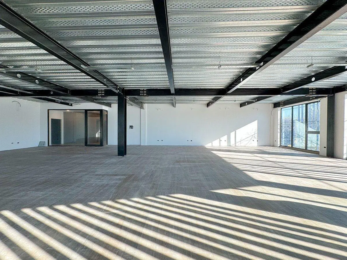 OFICINAS COMERCIALES PREMIUM EN VENTA FISHERTON 2