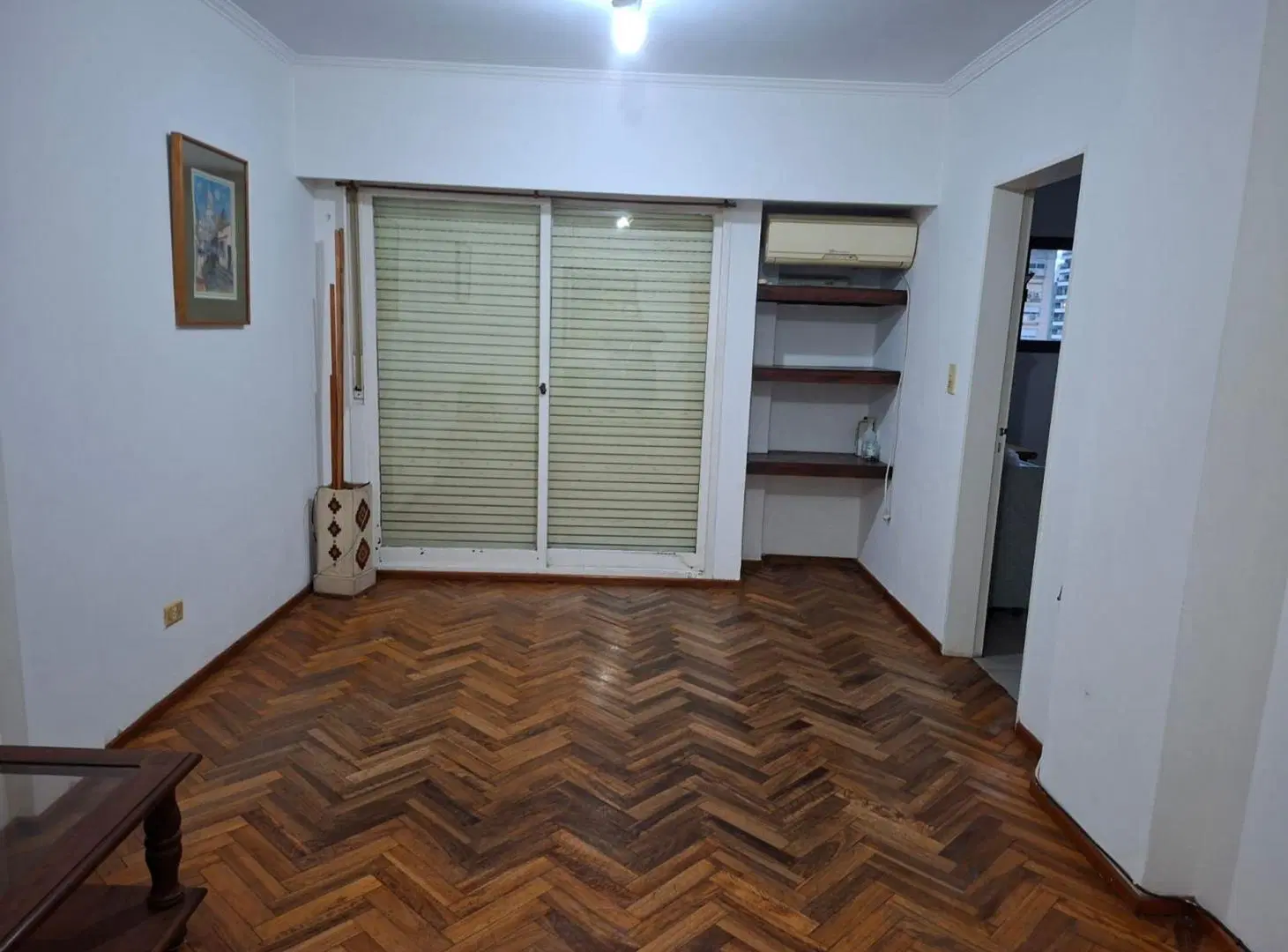 ALQUILER SEMIPISO  DOS DORMITORIOS CENTRO 3