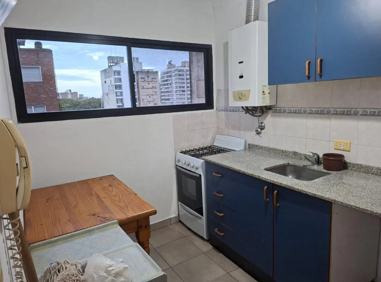 ALQUILER SEMIPISO  DOS DORMITORIOS CENTRO 5