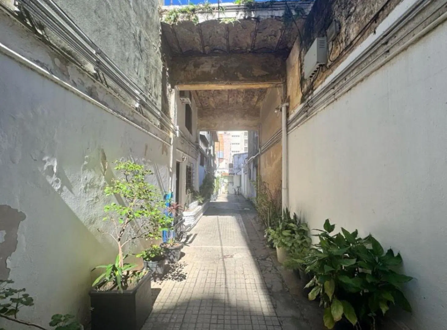 VENTA CASA DE PASILLO BARRIO MARTIN A RECICLAR 2