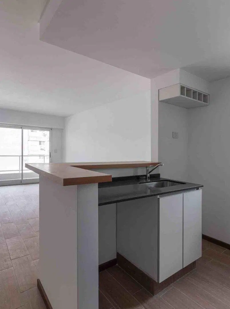 EN VENTA DEPARTAMENTO MONOAMBIENTE ZONA BV OROÑO 5