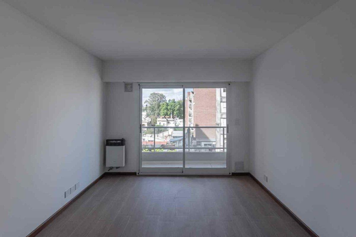 Foto de EN VENTA DEPARTAMENTO MONOAMBIENTE ZONA BV OROÑO, imagen 3