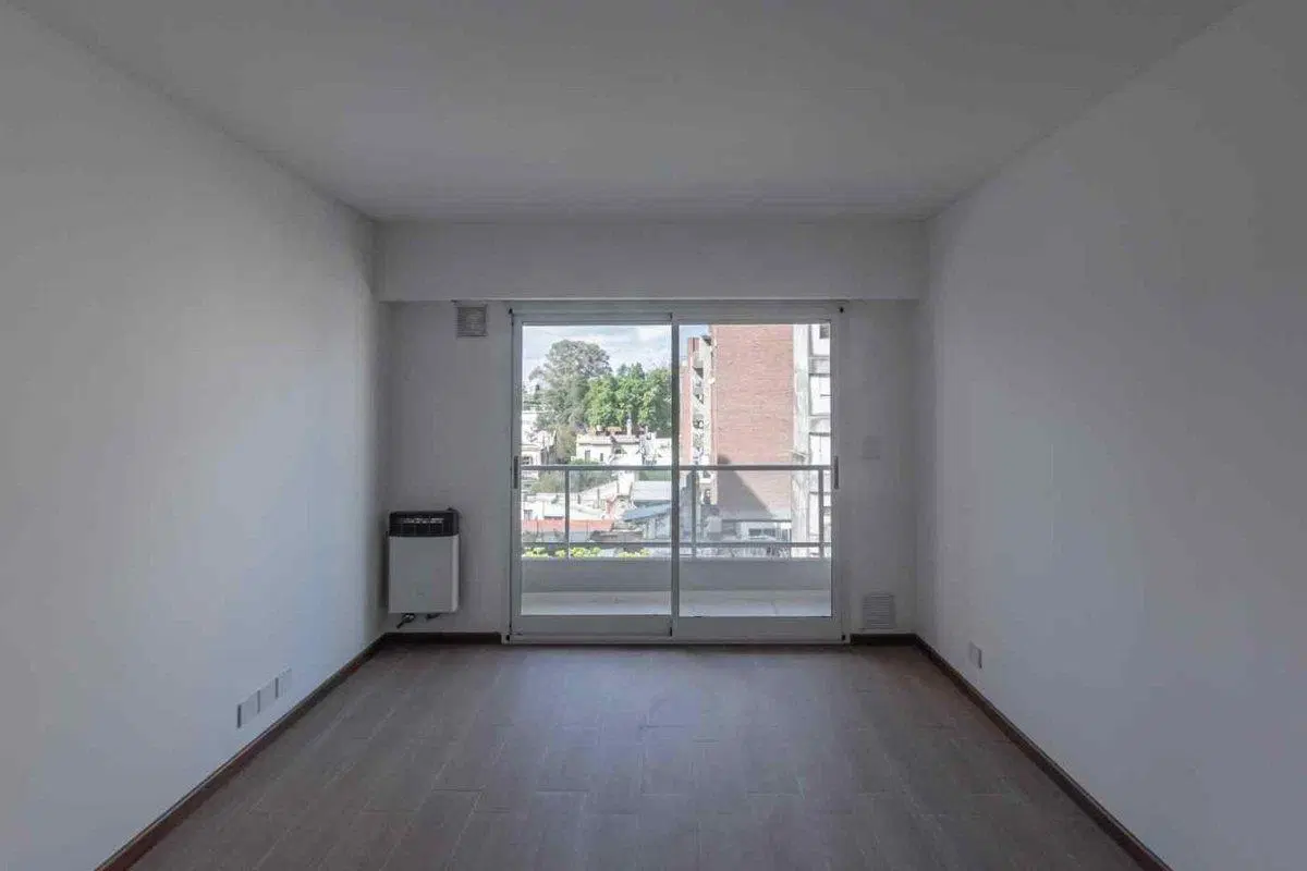 EN VENTA DEPARTAMENTO MONOAMBIENTE ZONA BV OROÑO 2