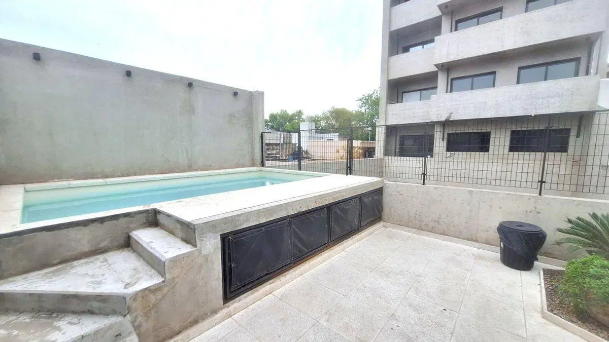 VENTA MONOAMBIENTE CON COCHERA ECHESORTU 2