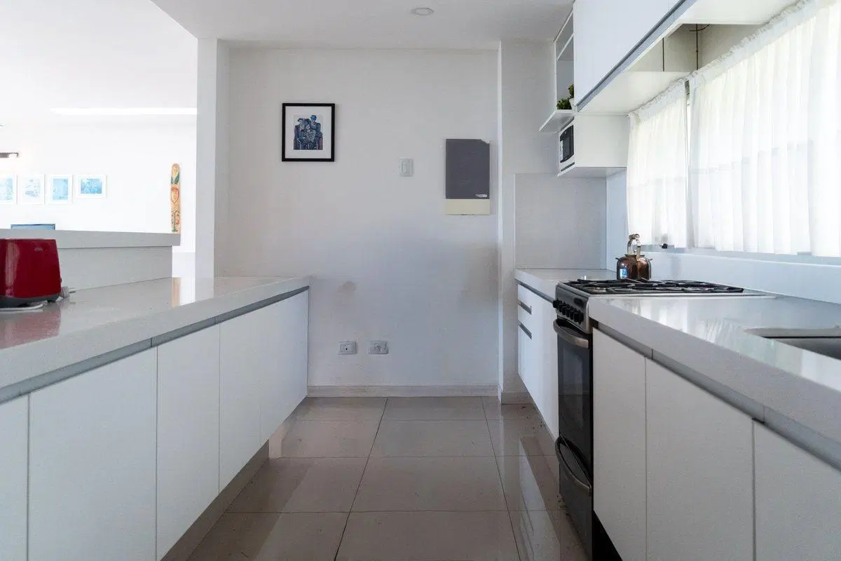 VENTA DE DEPARTAMENTO TRES DORMITORIOS ALBERDI 3