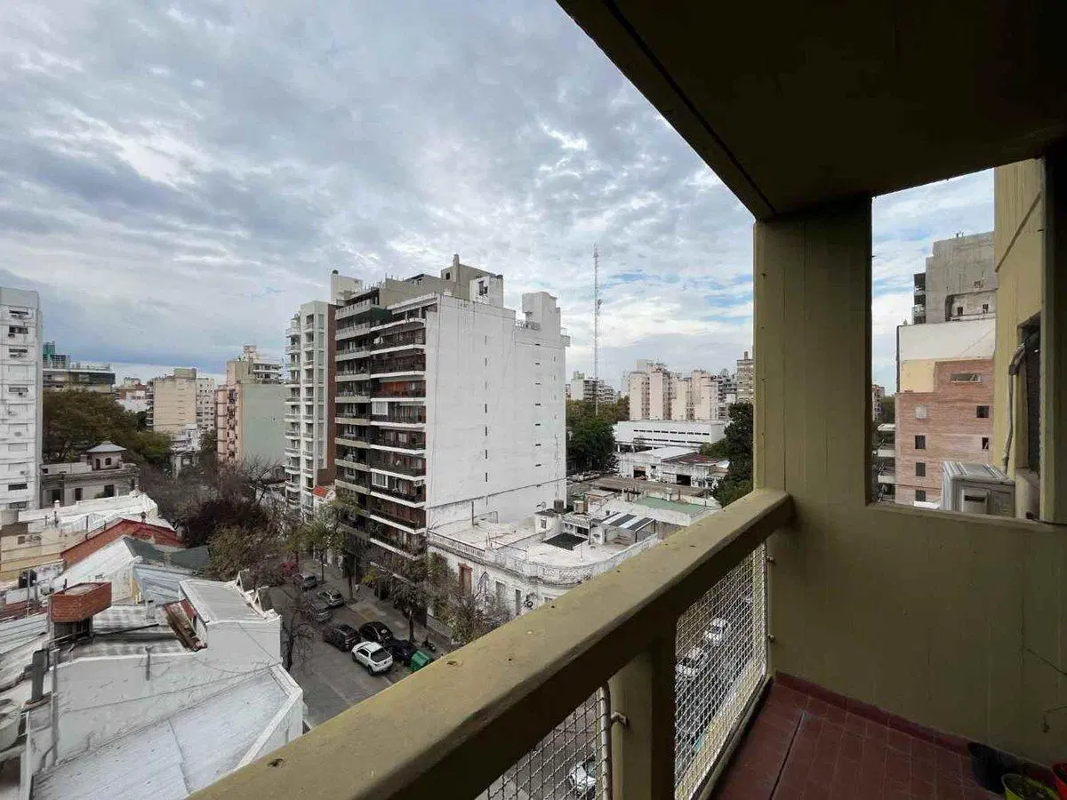 DEPARTAMENTO VENTA LOURDES 4 DORMITORIOS Y COCHERA 5