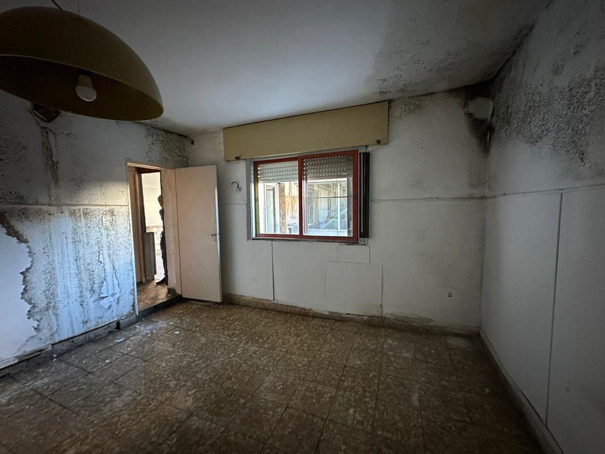 Foto de CASA EN VENTA TRES PLANTAS A RECICLAR PICHINCHA, imagen 4