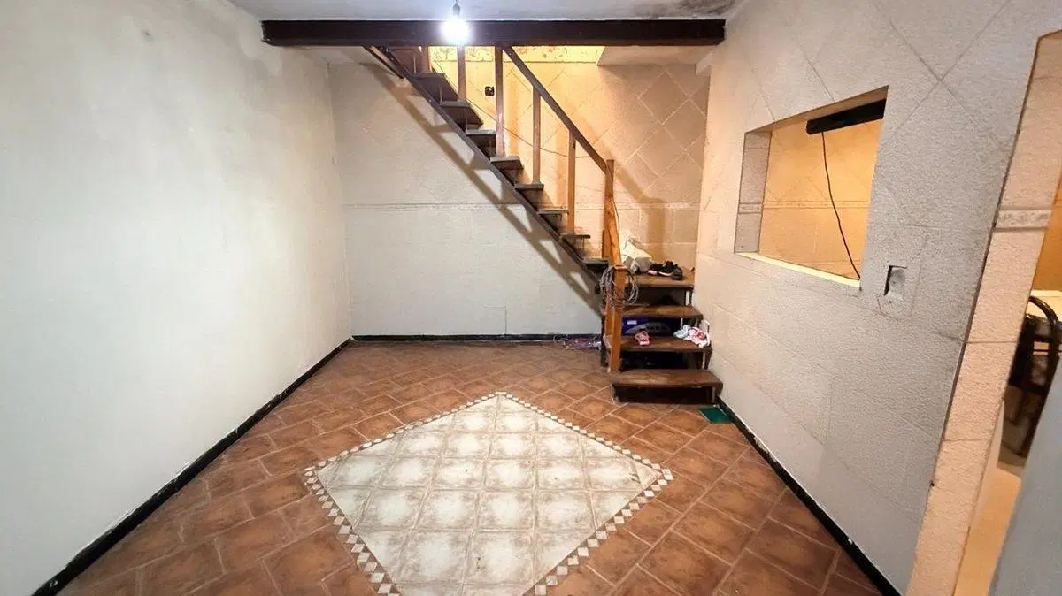 Casa Venta  3 Dormitorios con Local Comercial 4