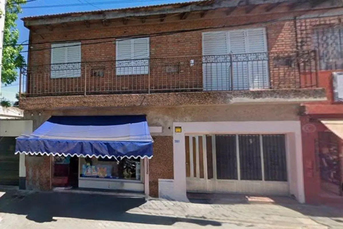 Casa Venta  3 Dormitorios con Local Comercial 2