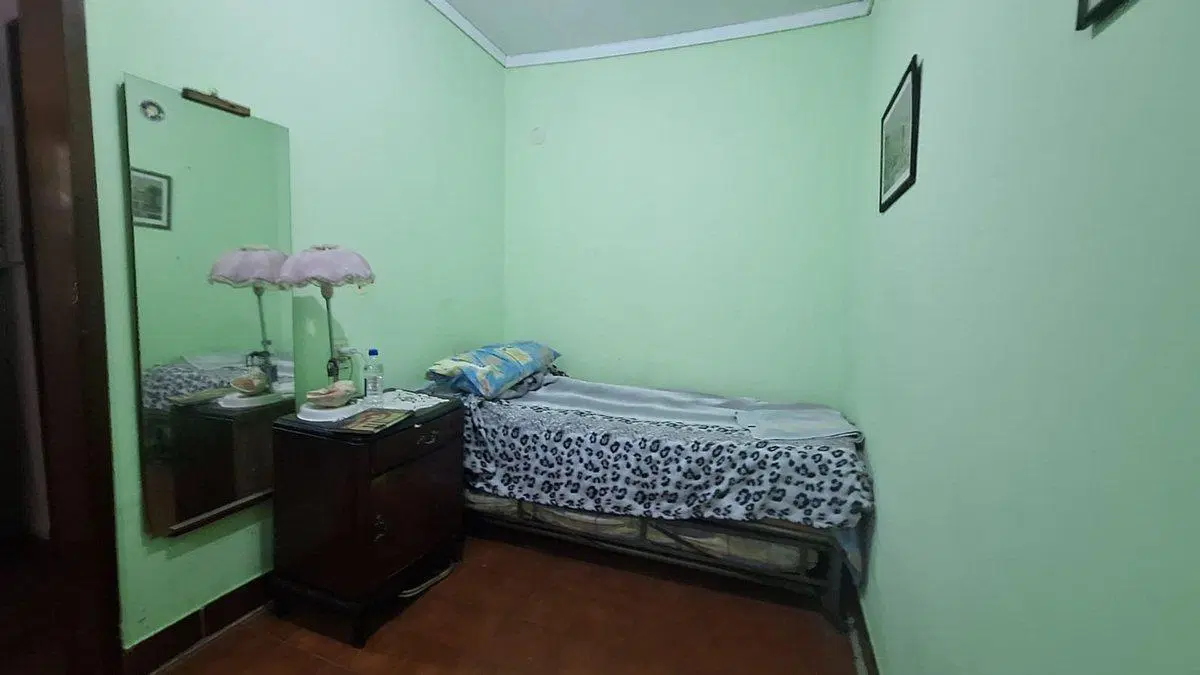 VENTA CASA ARROYITO 4 DORMITORIOS CON PATIO 4
