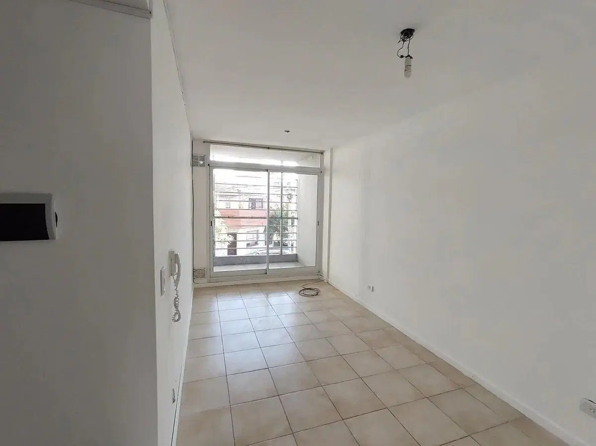 VENTA DEPTO 2 DORMITORIO CON PATIO ECHESORTU 3