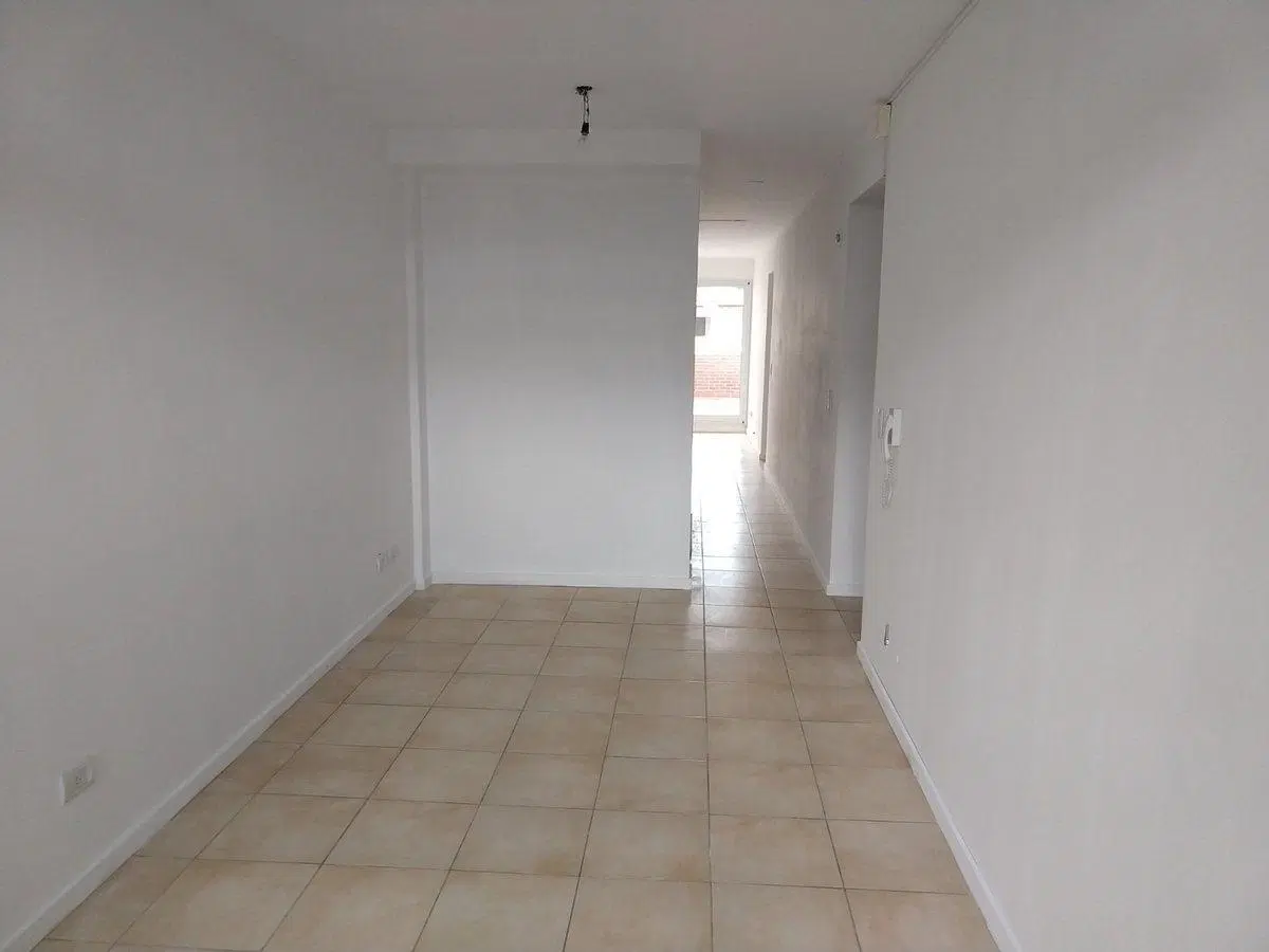VENTA DEPTO 2 DORMITORIO CON PATIO ECHESORTU 5