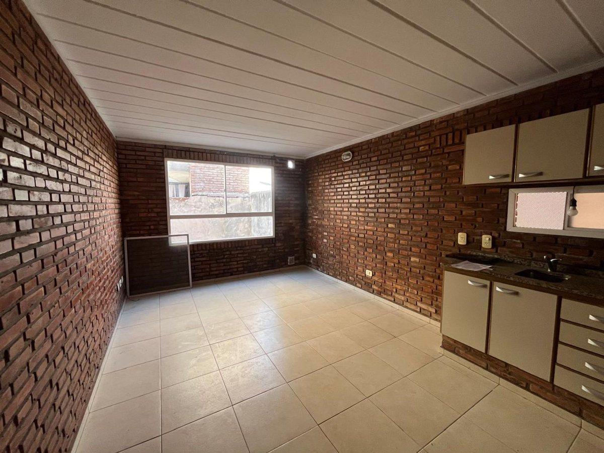Foto de MONOAMBIENTE EN VENTA BARRIO ABASTO, imagen 2
