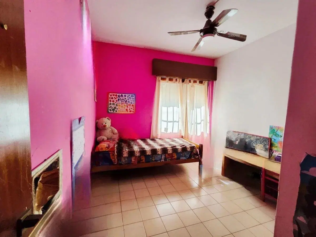 VENTA CASA 3 DORMITORIOS CON PATIO Y COCHERA 3