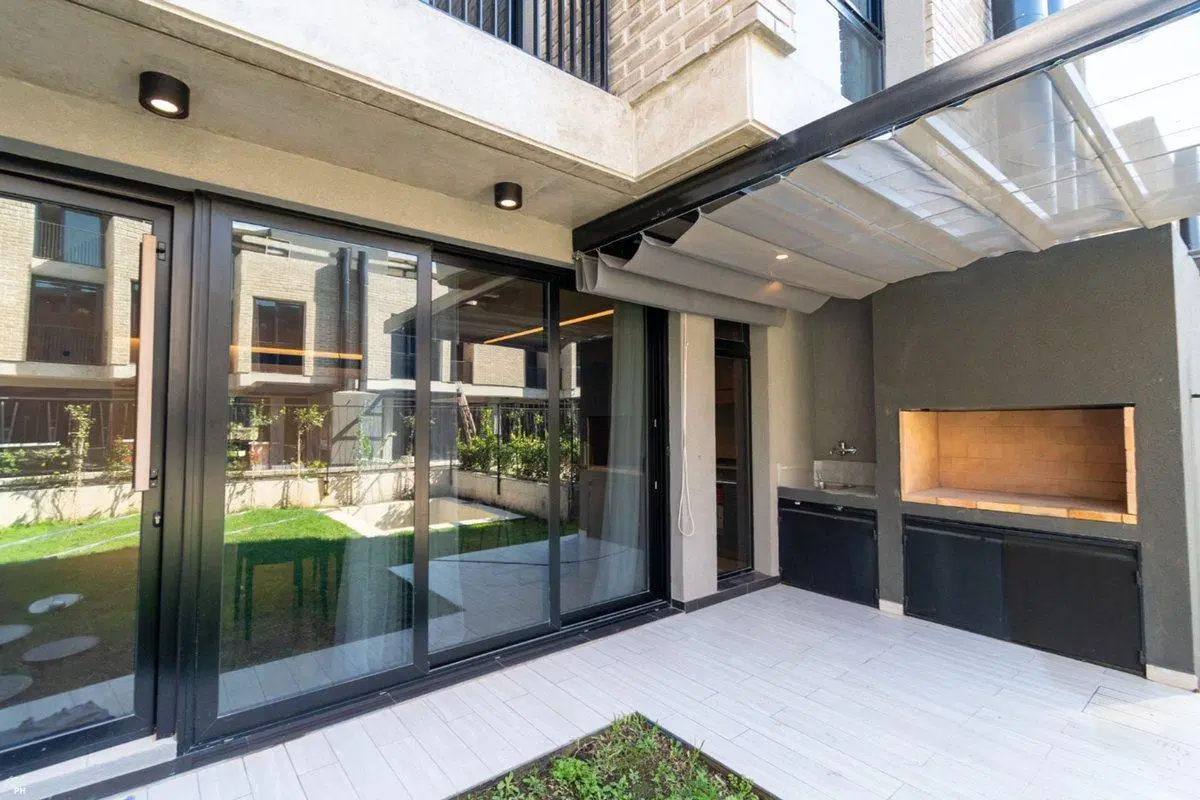 CASA EN VENTA 4 DORM + PILETA + PATIO FISHERTON 3