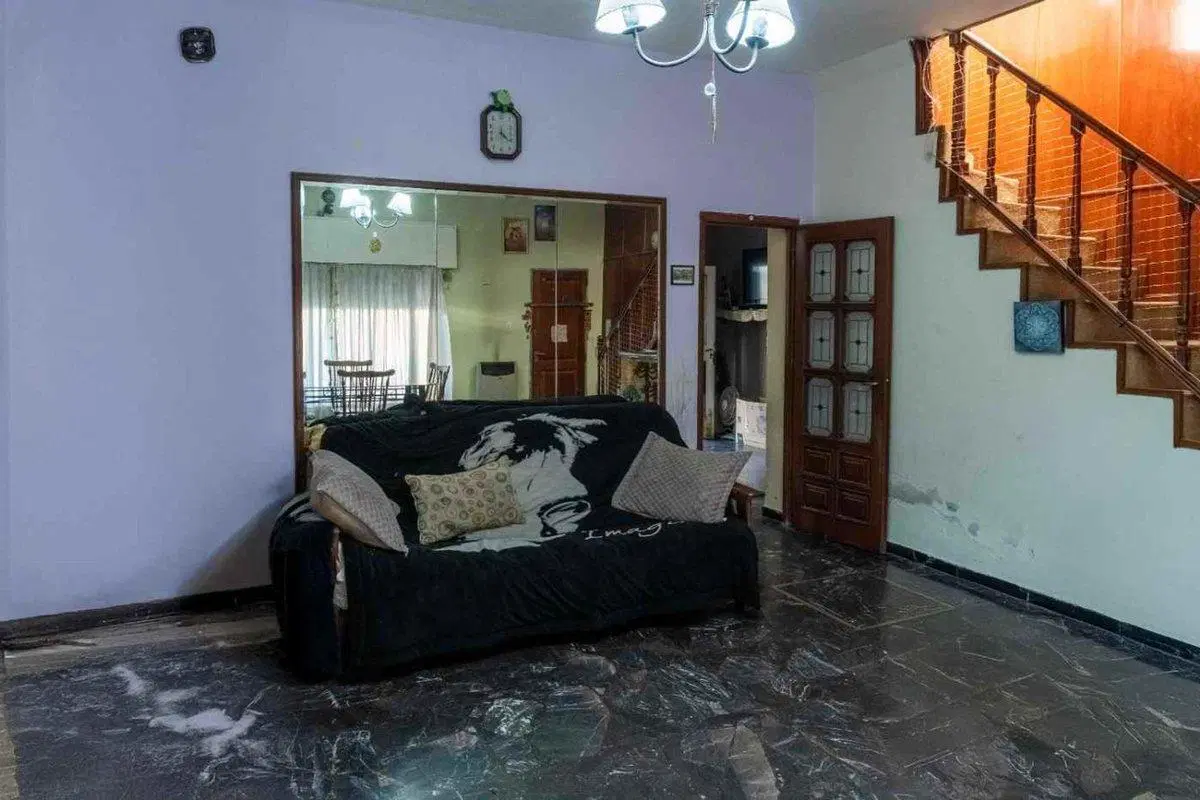 CASA EN VENTA DE TRES DORM EN BARRIO LUDUEÑA 2