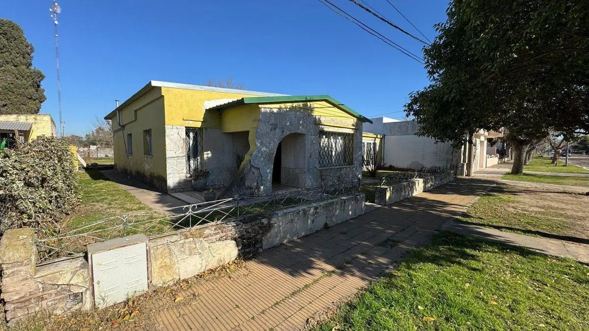 CASA EN VENTA 2 DORMITORIOS EN ANDINO 3