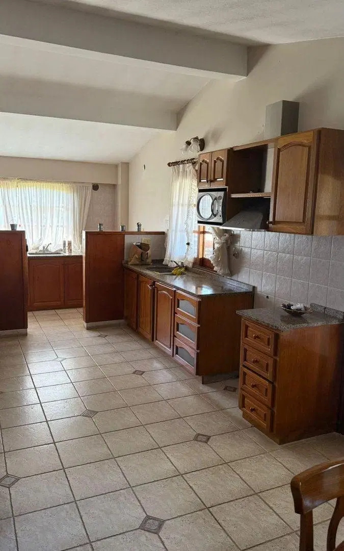 CASA EN VENTA 2 DORMITORIOS LUIS PALACIOS 3