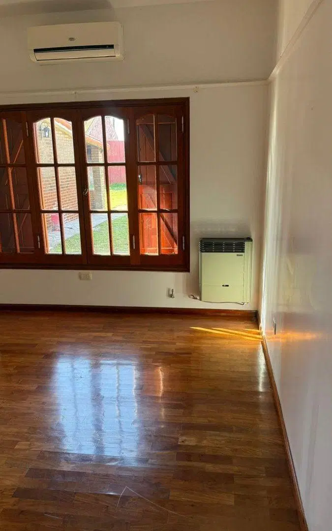 CASA EN VENTA 2 DORMITORIOS LUIS PALACIOS 5