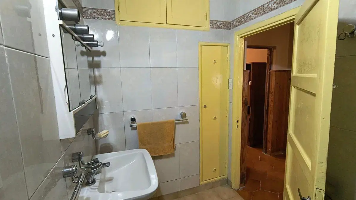 VENTA CASA TRES DORMITORIOS COCHERA Y JARDIN 5