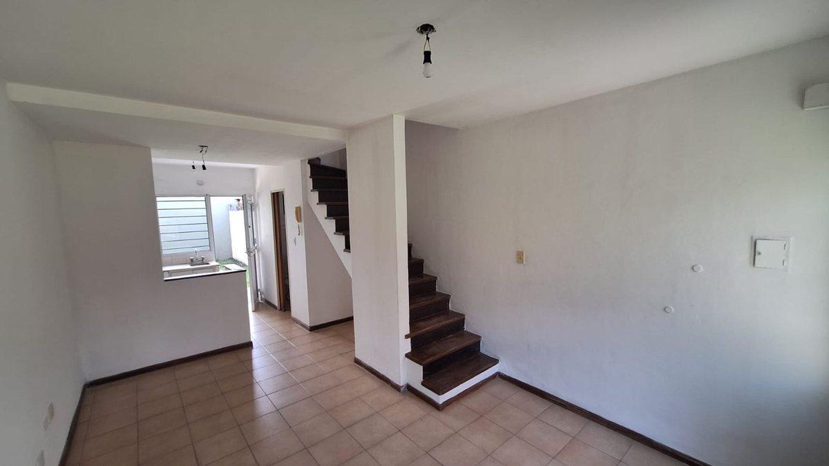 Foto de DEPARTAMENTO DUPLEX EN VENTA 2 DORM FISHERTON, imagen 4