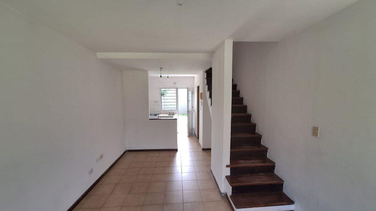 Foto de DEPARTAMENTO DUPLEX EN VENTA 2 DORM FISHERTON, imagen 1