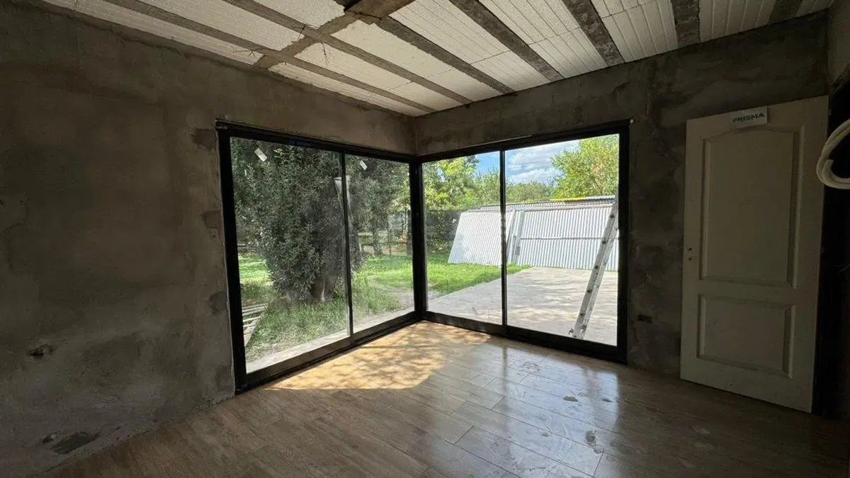 CASA EN VENTA 2 DORMITORIOS, FUNES 4