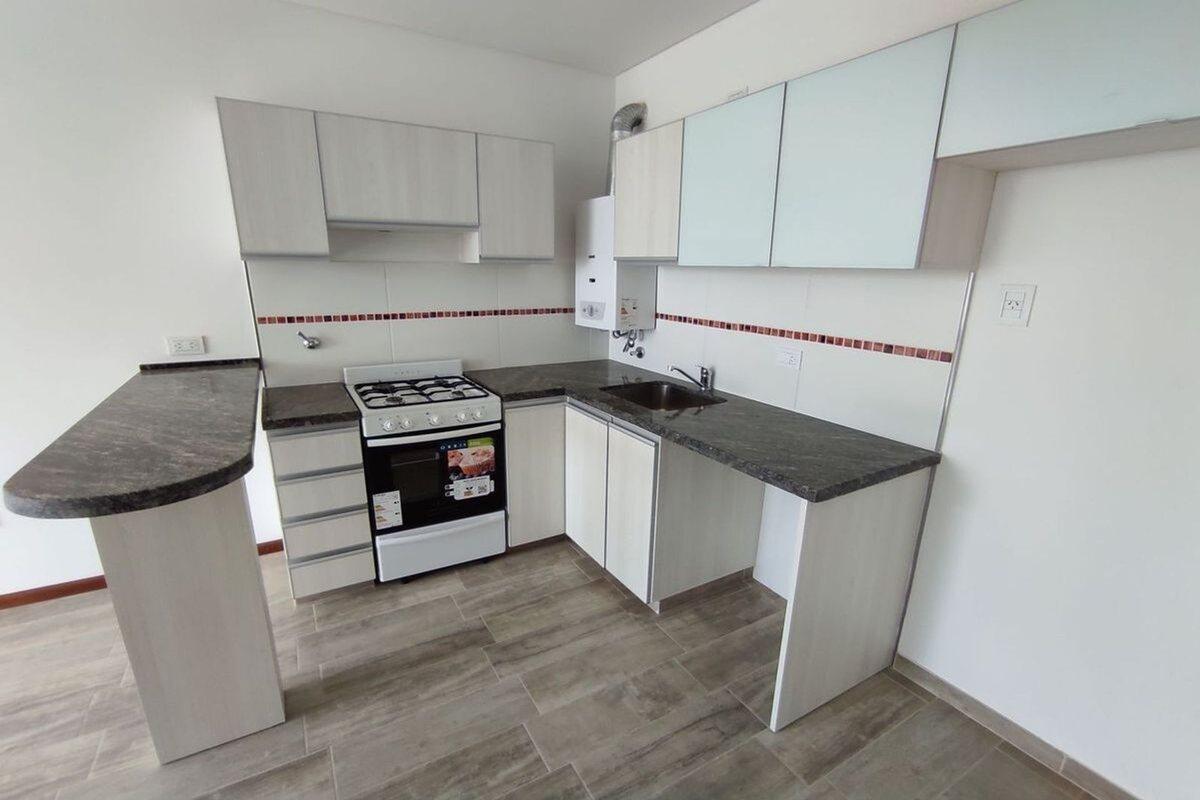 Foto de DEPARTAMENTO EN VENTA 1 DORMITORIO SAN LORENZO, imagen 5