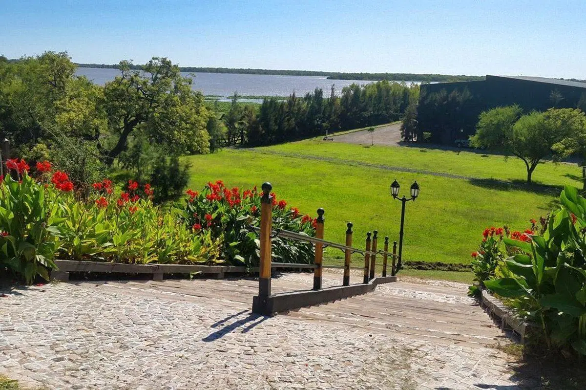 VENTA - LOTE 1000 M2 AZHARES DEL PARANA, FIGHERA 2