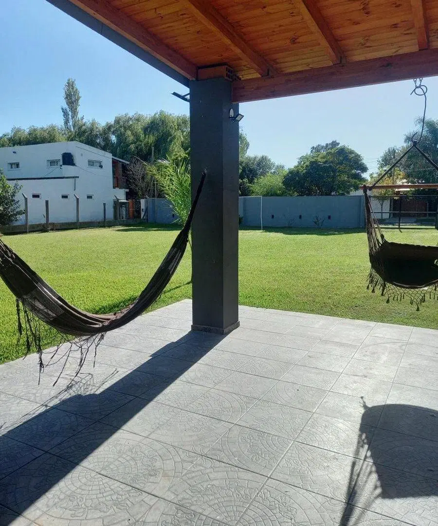 CASA EN VENTA 3 DORMITORIOS-JARDIN VILLA AMELIA 4