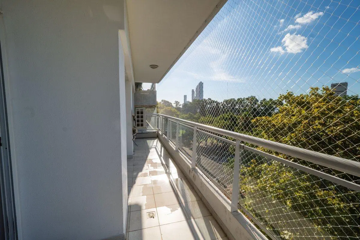 DEPARTAMENTO EN VENTA 2 DORMI  + COCHERA, ZONA RÍO 5
