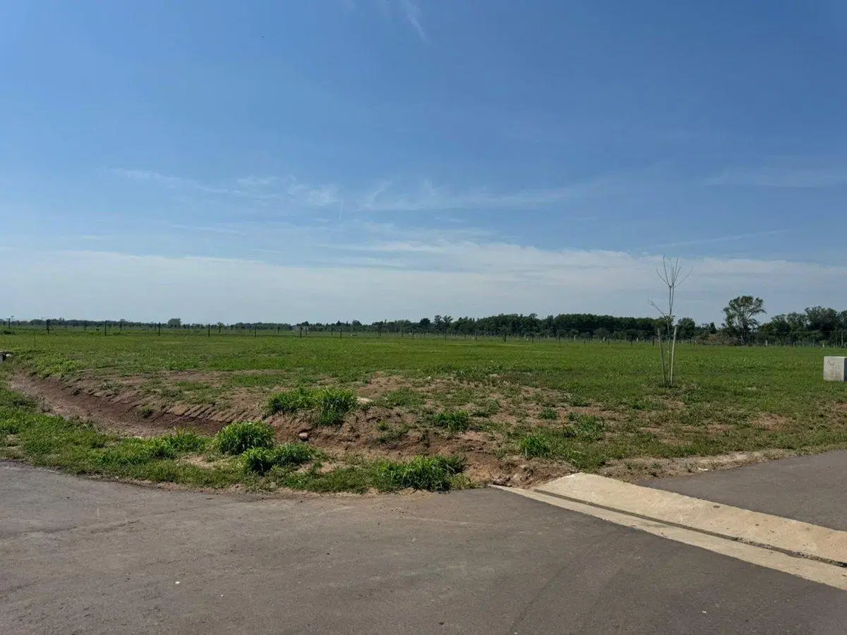 LOTE EN VENTA VIDA LAGOON, FRENTE A LA LAGUNA 8