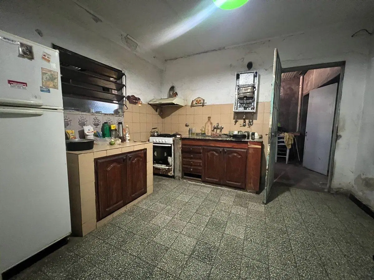 VENTA CASA DOS DORMITORIOS  BARRIO TIRO SUIZO. 2