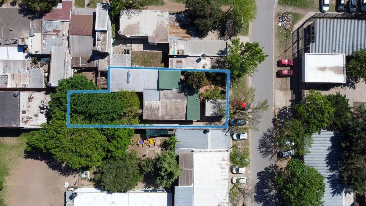 AMPLIA CASA EN VENTA, V.G.GALVEZ, 3 DORM, LOCAL CO 4