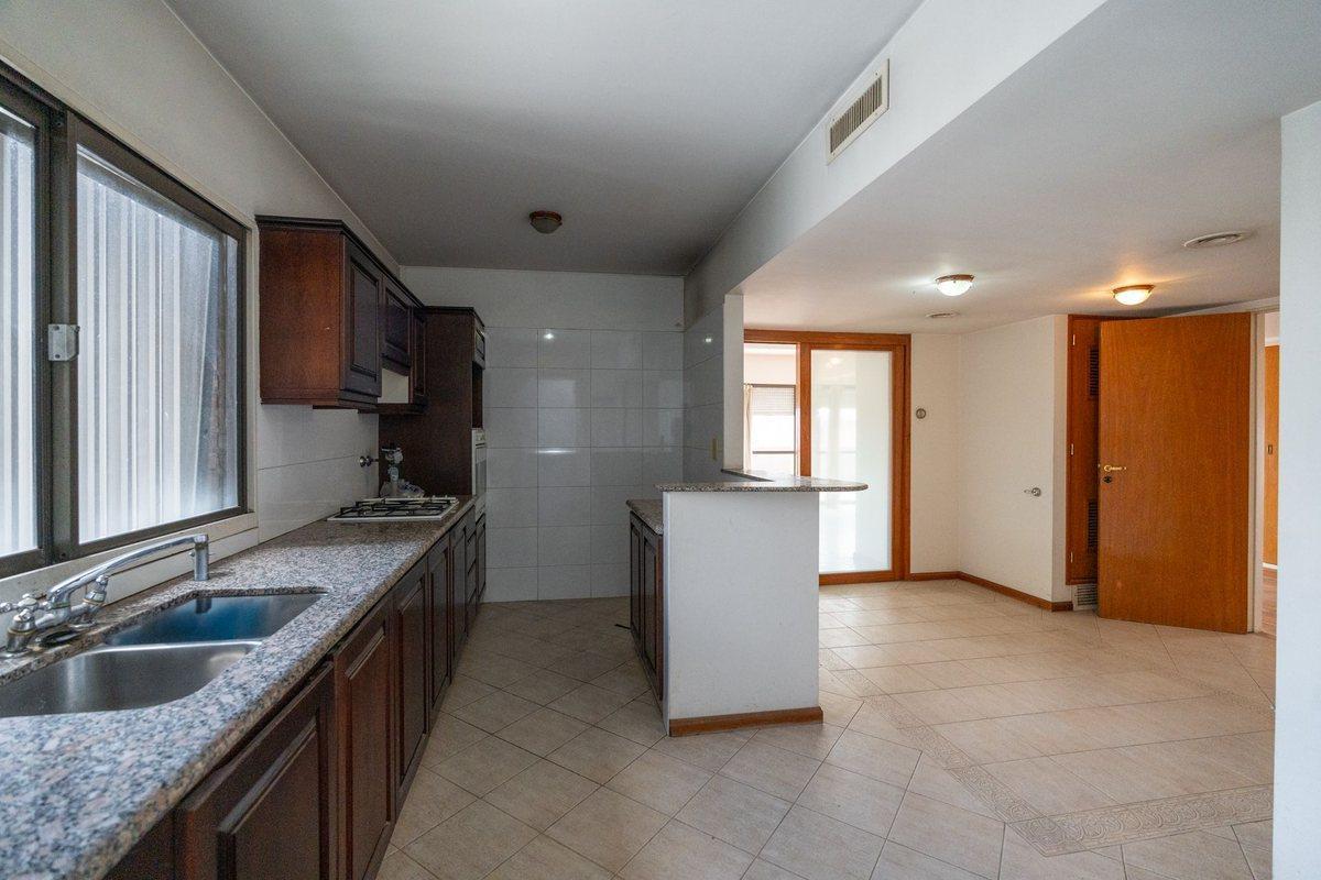 Foto de VENTA DEPARTAMENTO TRES DORMITORIOS COCHERA CENTRO, imagen 1
