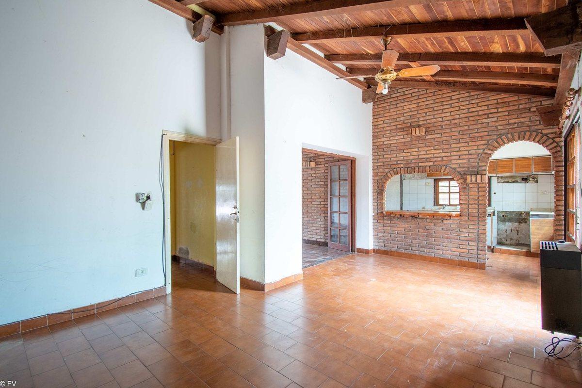 Foto de CASA EN VENTA 4 DORMITORIOS LA FLORIDA, imagen 1
