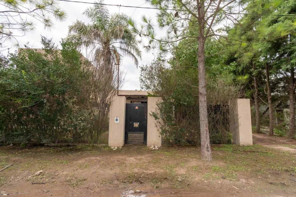 VENTA CASA FUNES 4 DORMITORIOS, PILETA Y QUINCHO 8
