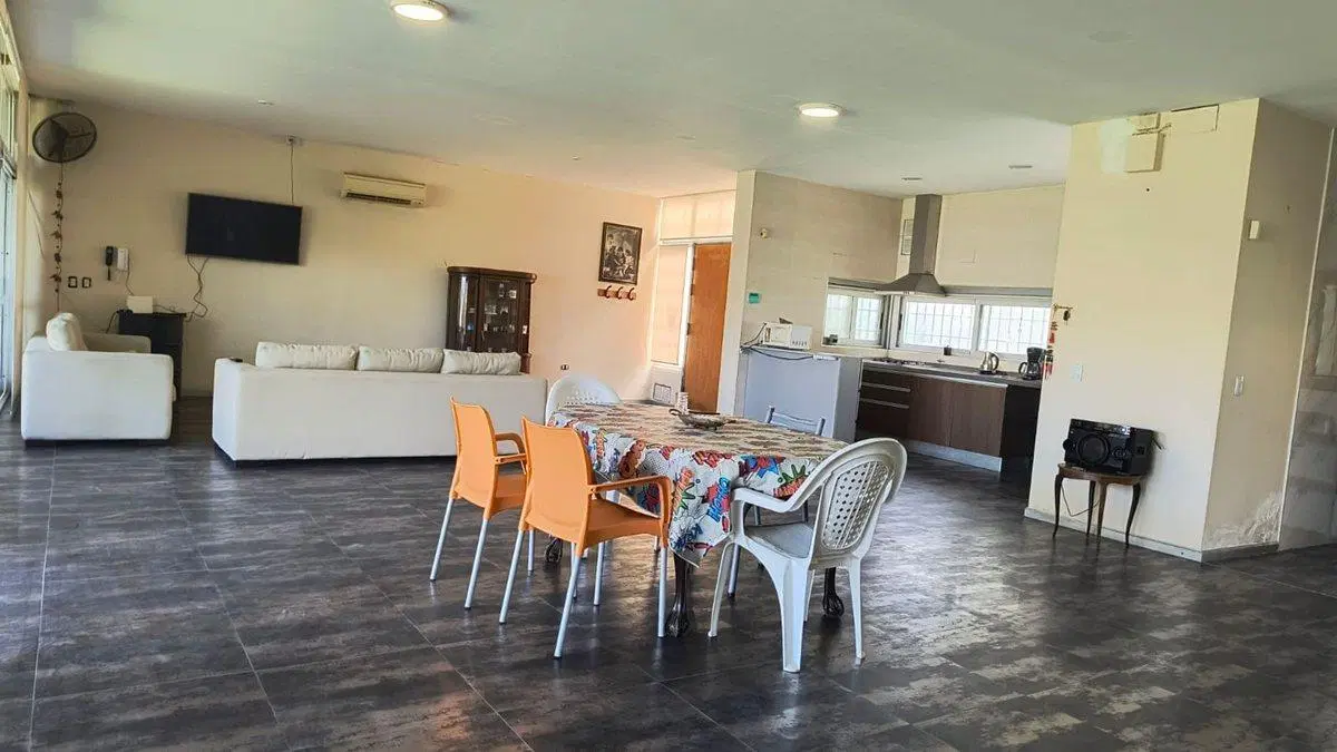CASA EN VENTA 1 DORMITORIO ACEQUIAS DEL AIRE 2