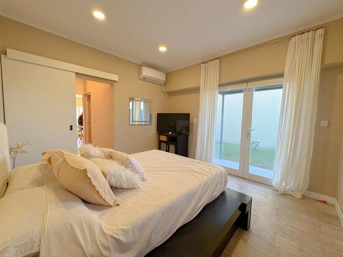 CASA 1 DORMITORIO VENTA ALVEAR CON PATIO 3